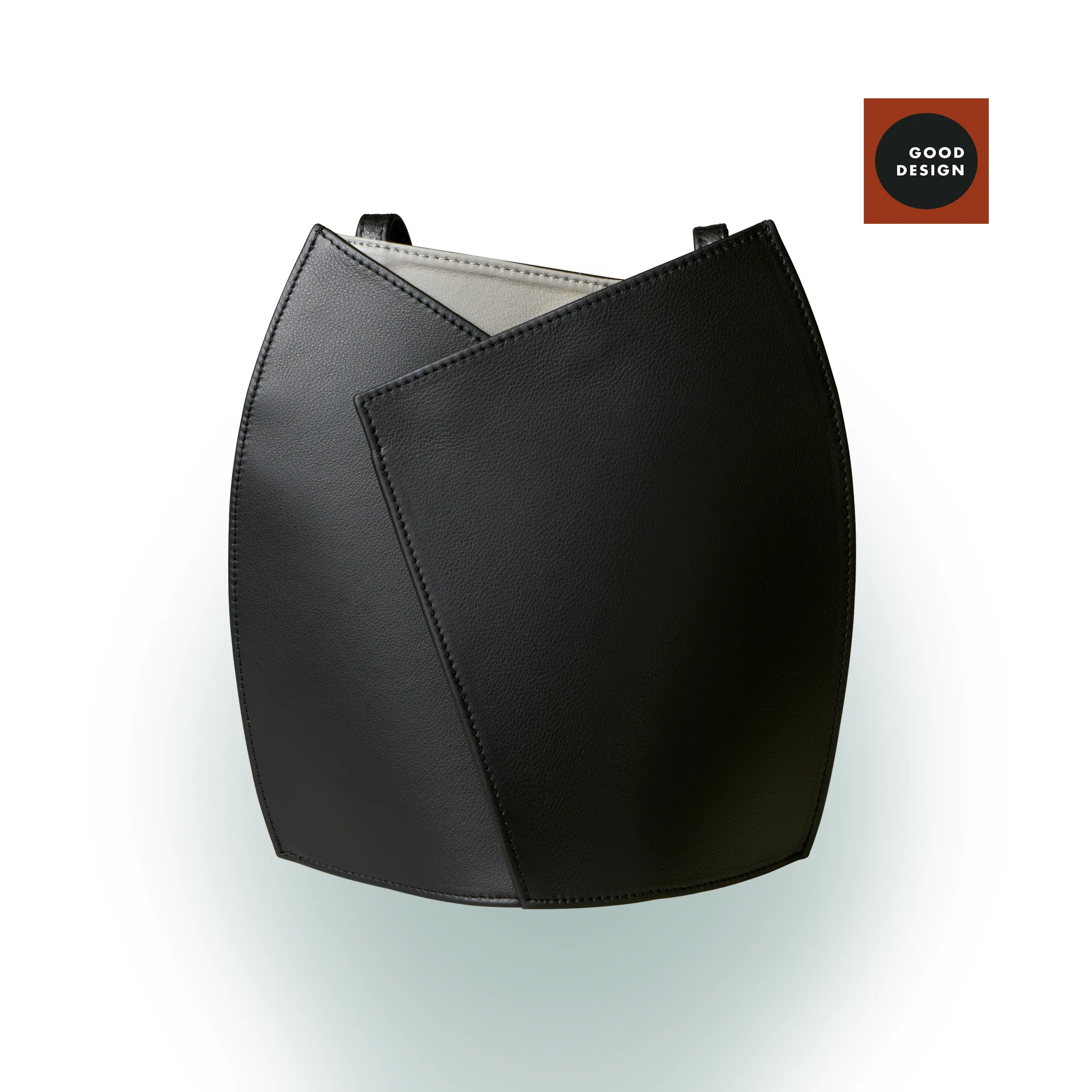 Olbrish Handtasche Kimono, Nappaleder Schwarz-Stone, Vorderwand bei geschlossener Tasche